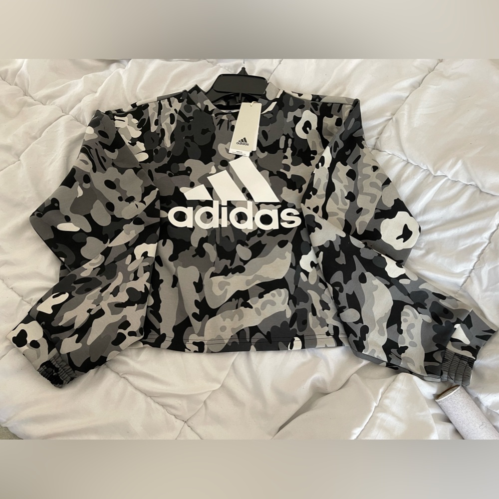 Adidas Black and Grey Camo Sweatshirt. Size Large - Picture 3 of 8